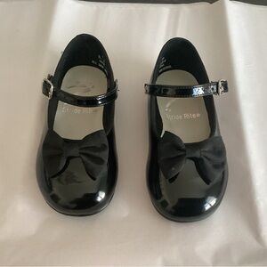 Vintage 1990 Girls black patent Mary Jane dress shoe Size 3 1/2M